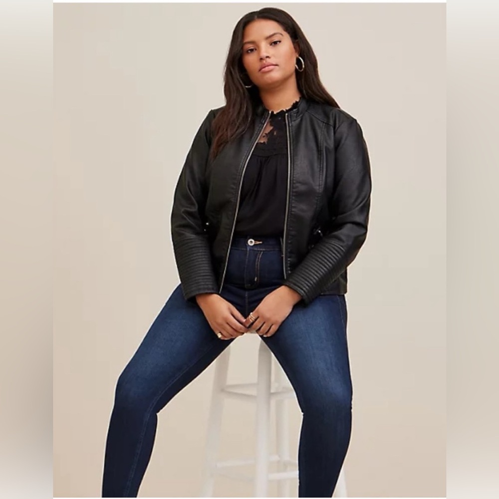 Torrid Black Faux Leather Bomber Jacket Size 2X NWOT